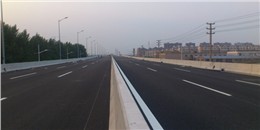南通东方大道交安工程施工顺利进行